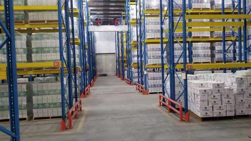 食品行业塑料托盘：定制化的仓储利器**